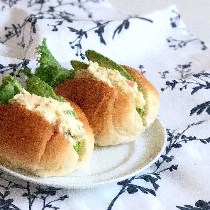 ポテトとアボカドのバターロール サンドイッチ ♪